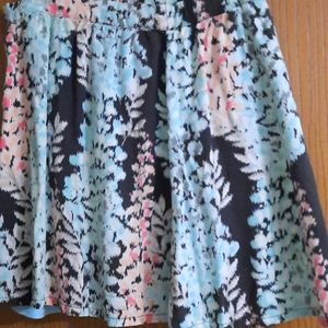 Flirty cotton skirt